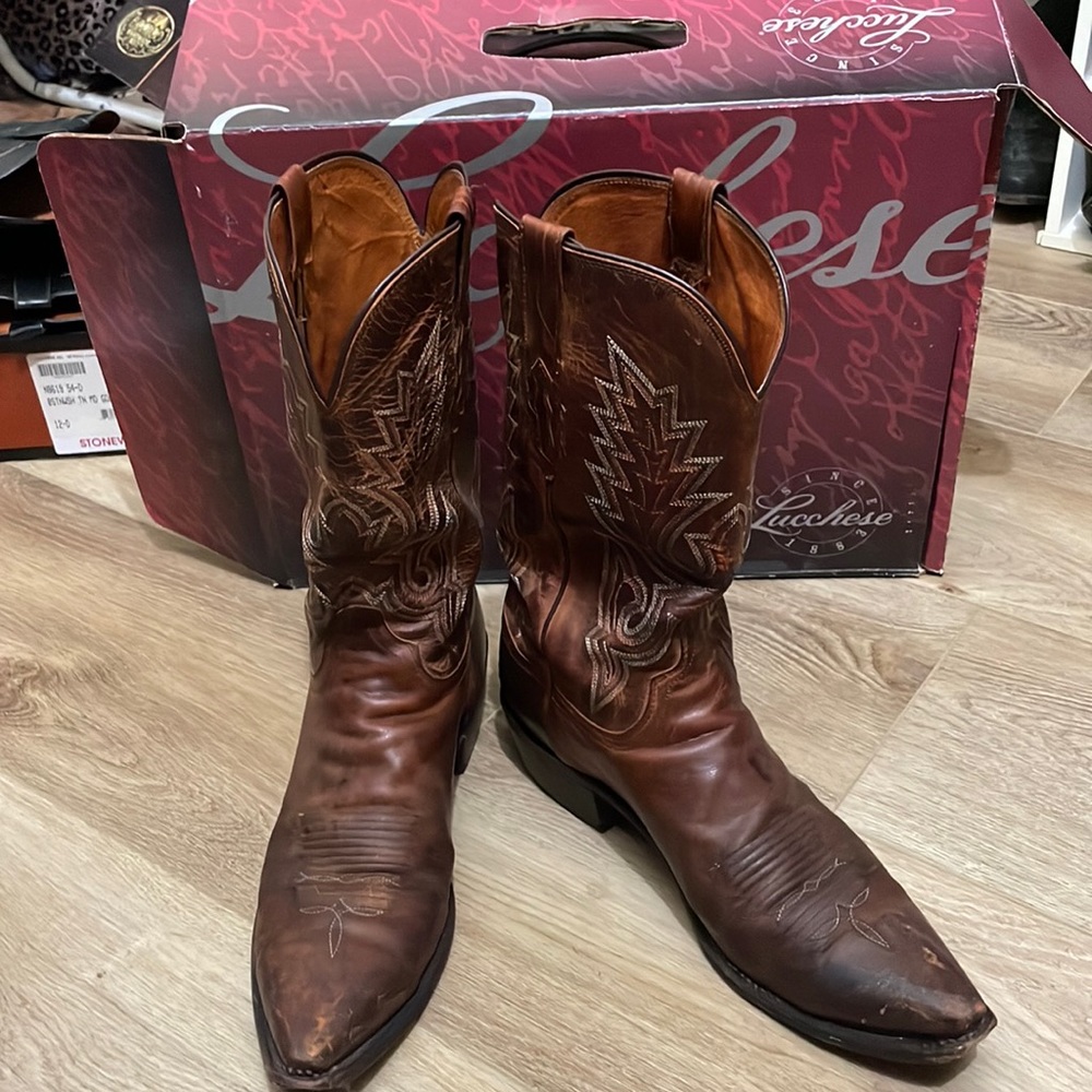 Lucchese Mens cowboy boots